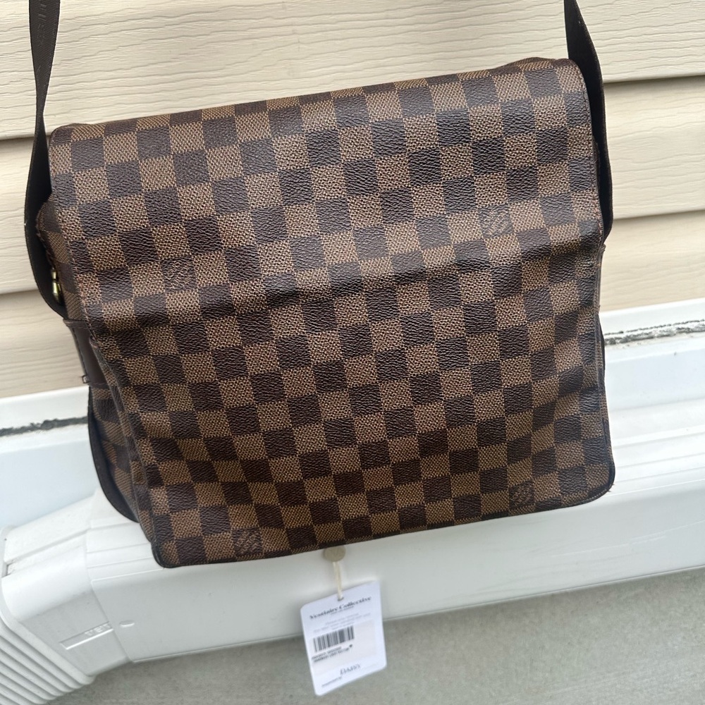 Pre-Love Louis Vuitton Damier Brown Checkered unisex Crossbody Bag - Picture 4 of 16